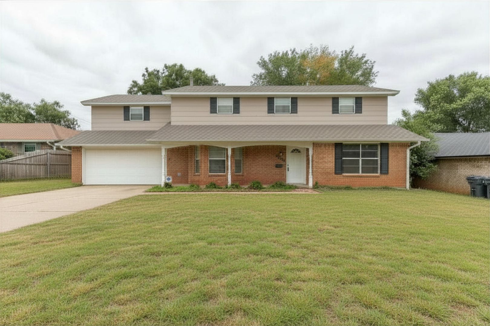 Warr Acres House: 5825 NW 72nd