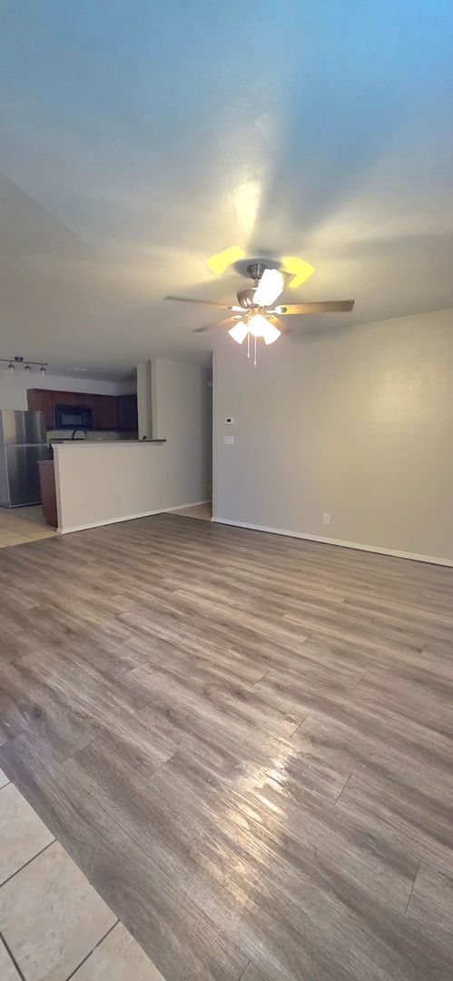 Broken Arrow Apartment: Glen eagle