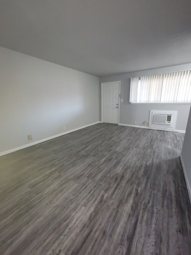 Tulsa Apartment: 1133 south Quincy ave