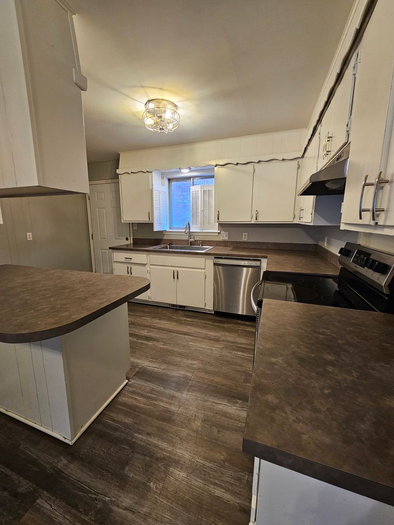 Broken Arrow Apartment: 505 West Broadway Ave