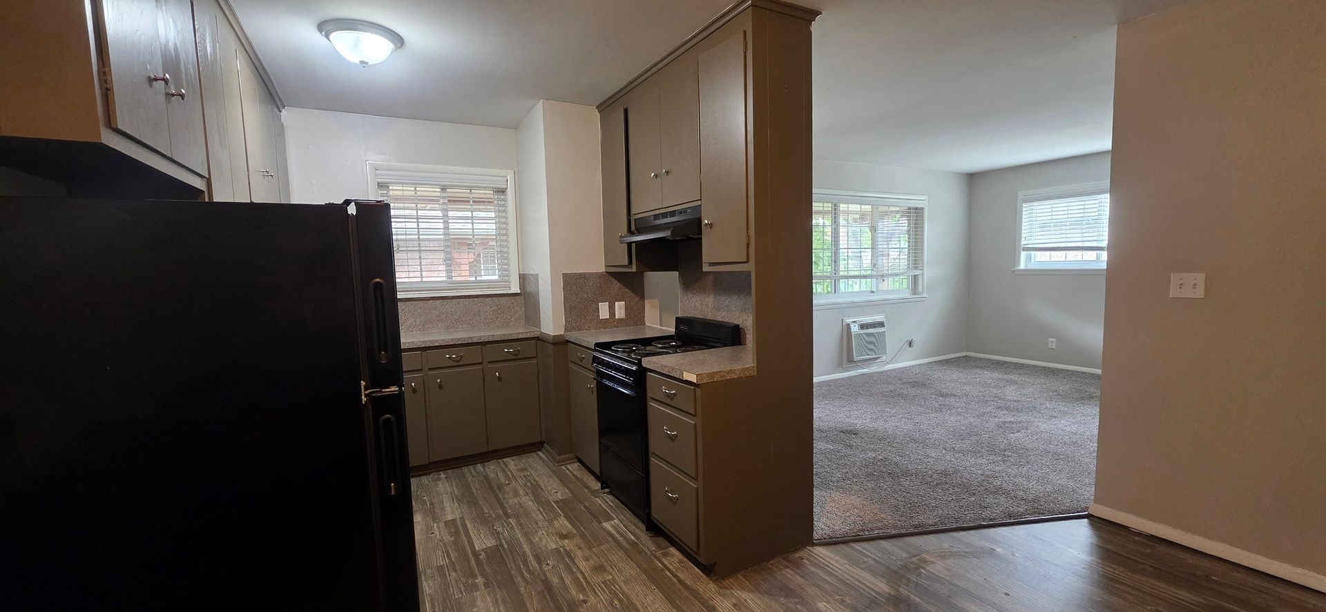 Tulsa Apartment: 1634 s cincinnati ave