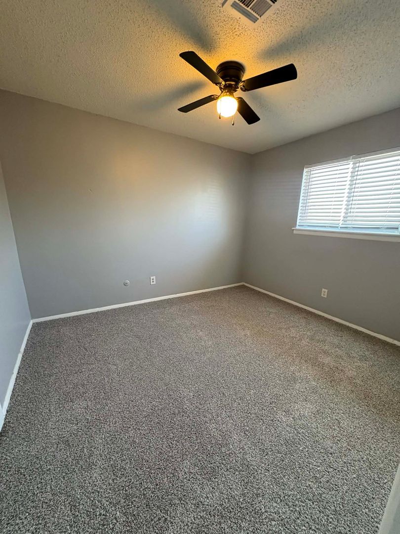 Broken Arrow Apartment: 505 West Broadway Ave