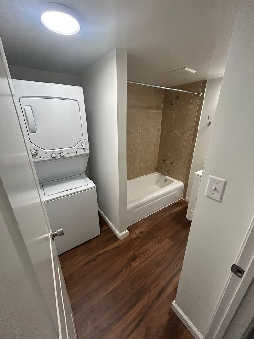 Tulsa Apartment: 3853 S. Riverside Drive