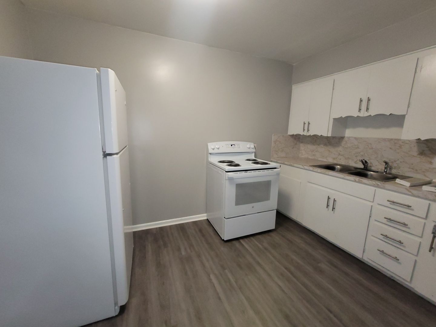 Tulsa Apartment: 5323 East 12th st