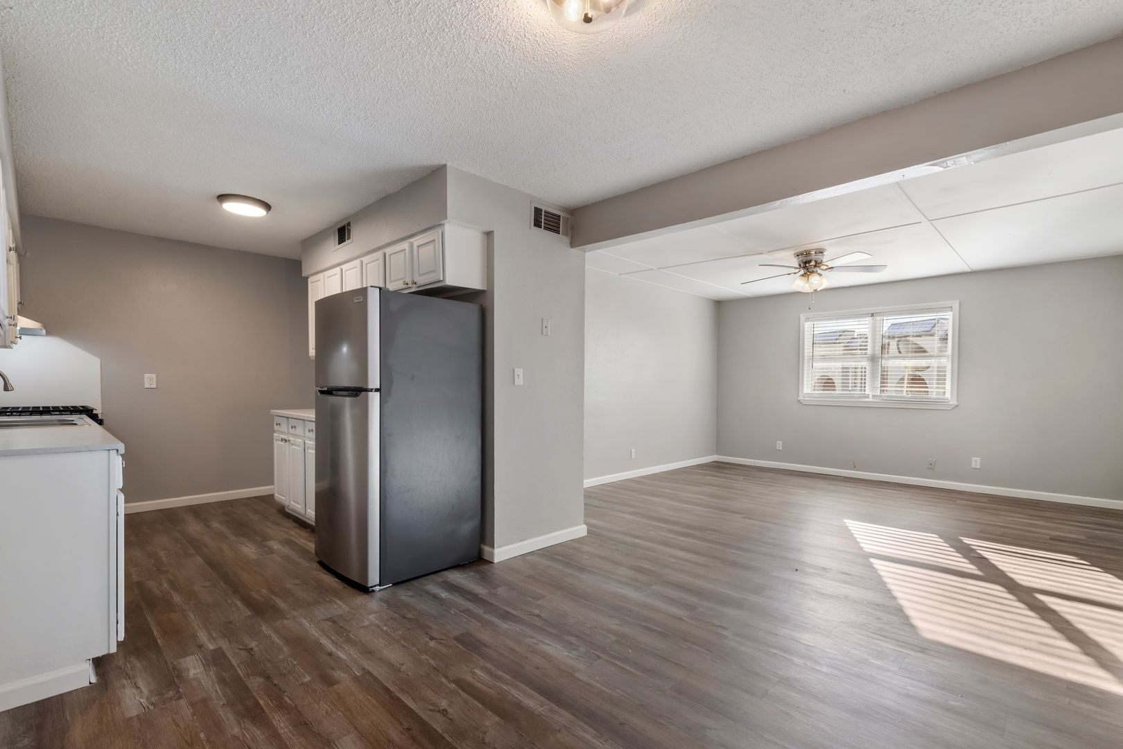 cushing Apartment: 1428 south little Ave