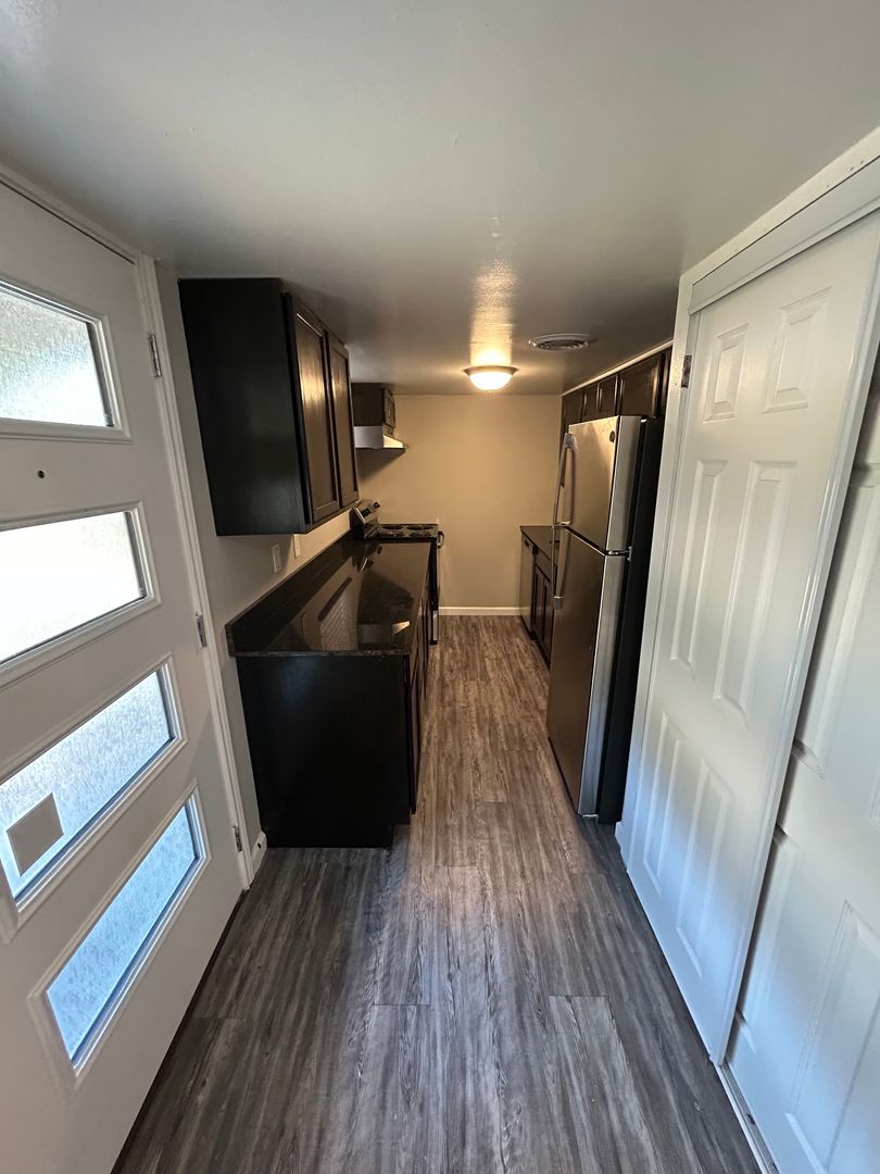 Tulsa Apartment: 3853 S. Riverside Drive