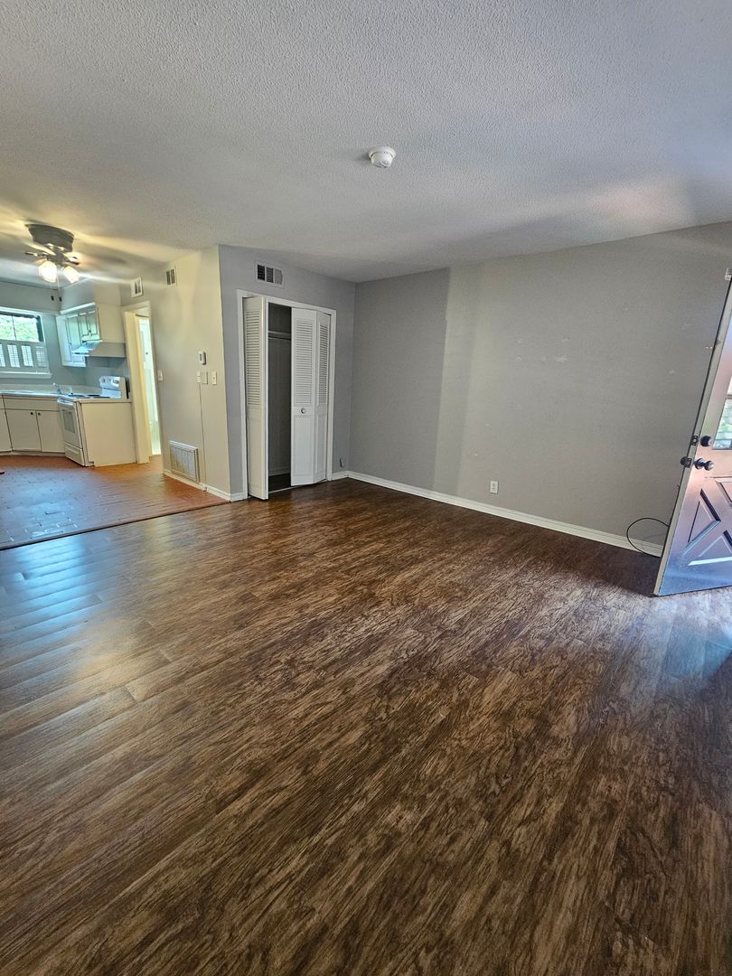 Tulsa Apartment: 1309 East 21st