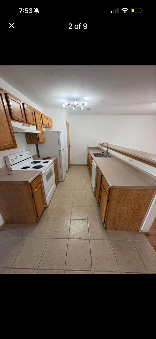 Claremore Apartment: 2805 Trailwood Dr