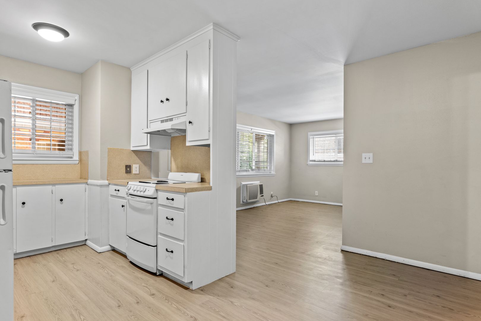 Tulsa Apartment: 1420 s trenton ave