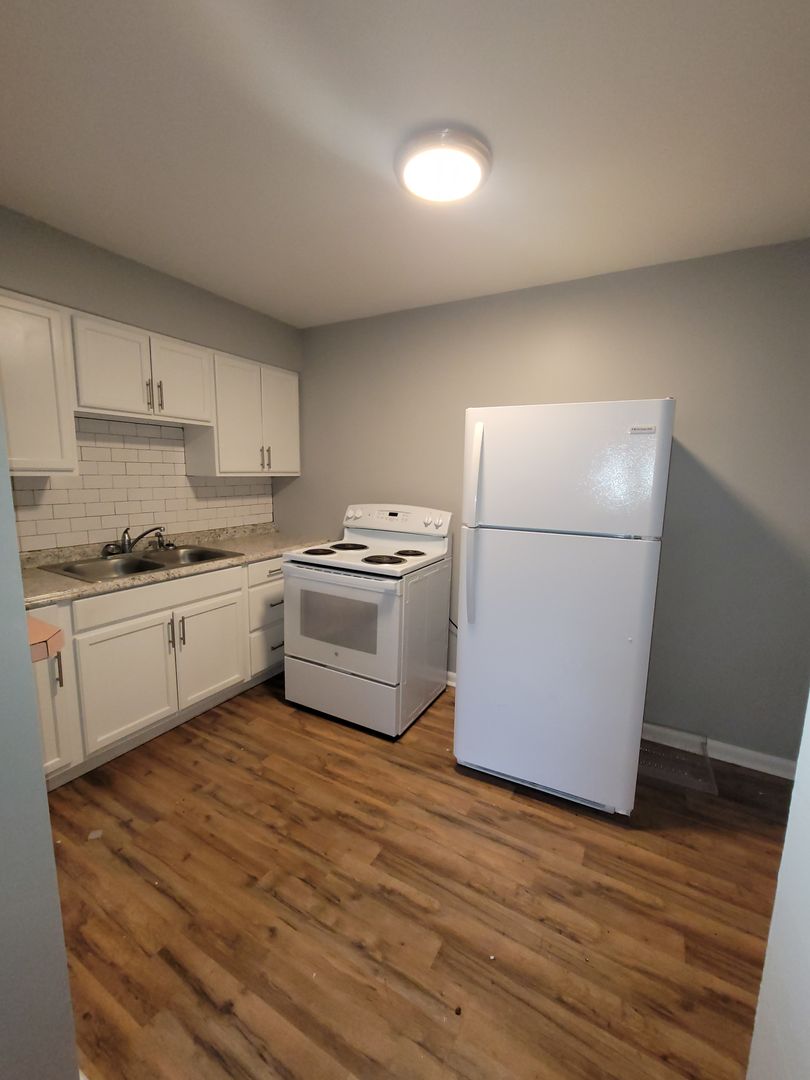 Tulsa Apartment: 5323 East 12th st