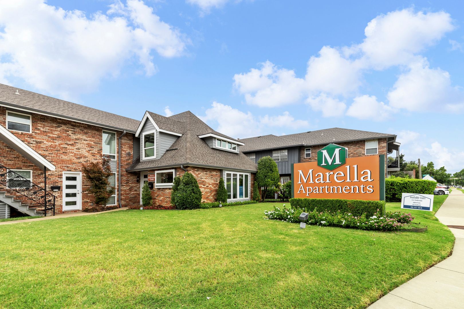 Tulsa Apartment: 3853 S. Riverside Drive