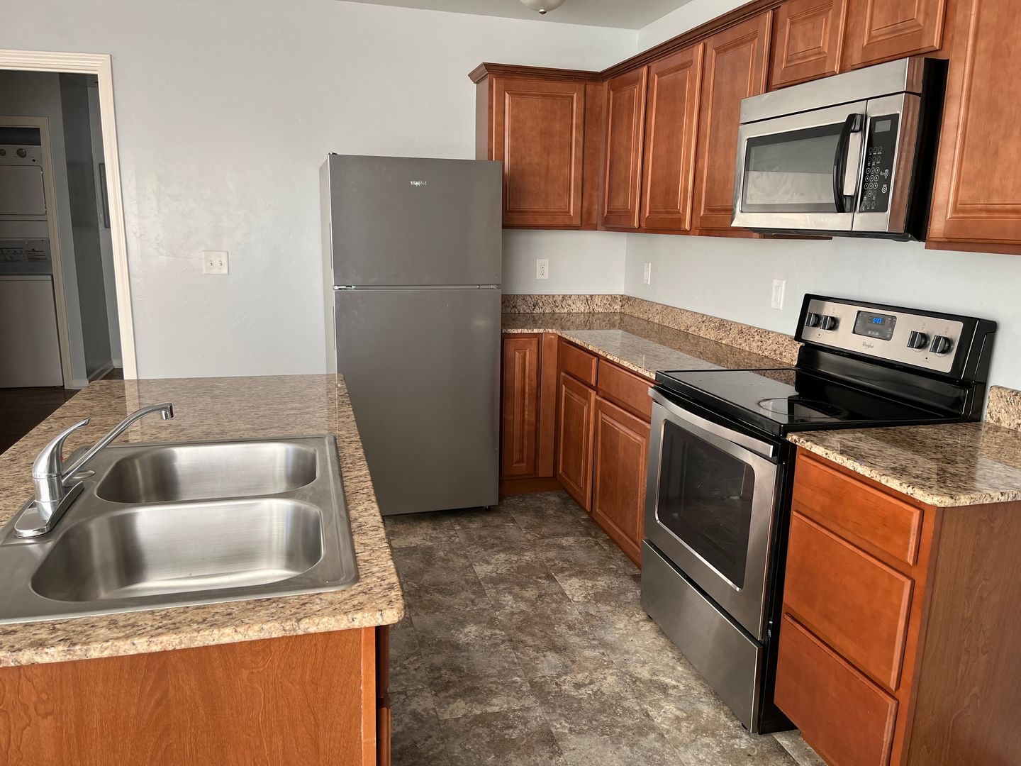 Stillwater Apartment: 502 West Maple Ave
