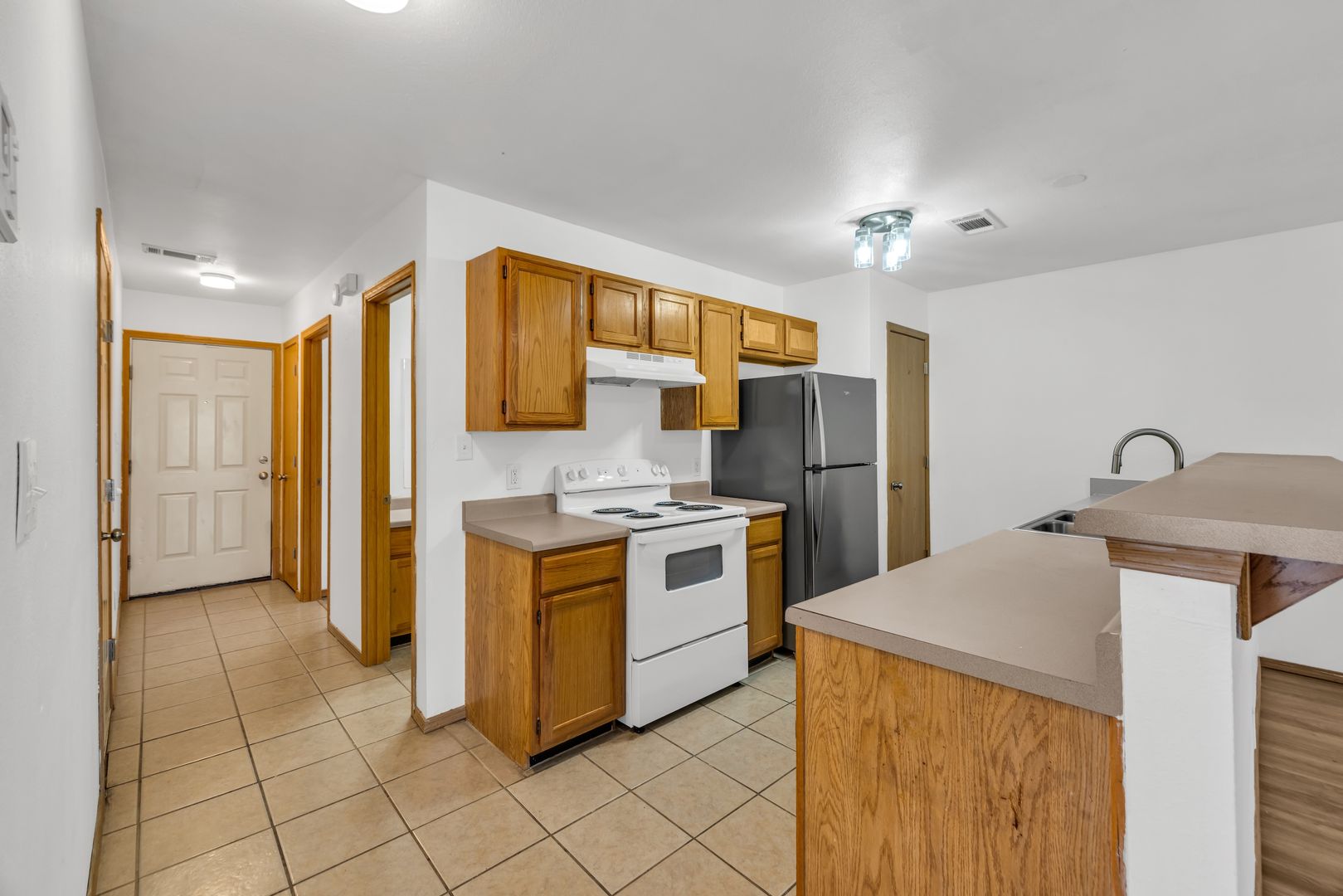 Claremore Apartment: 2805 Trailwood Dr