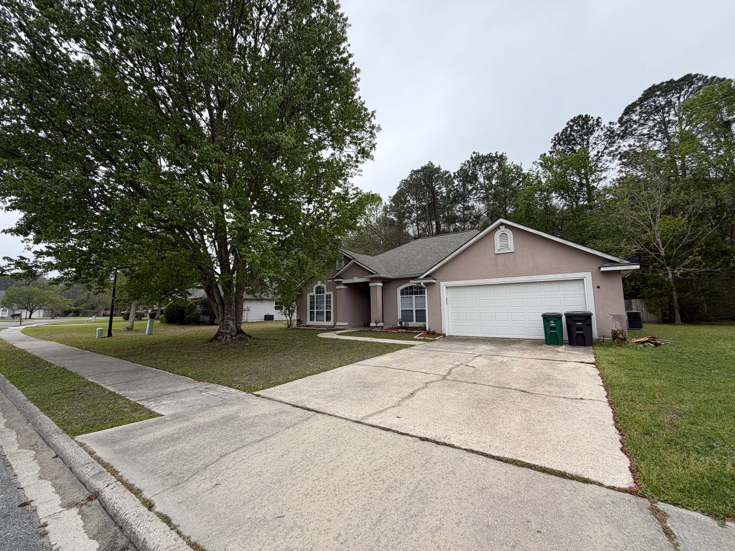 St. Marys House: 401 Wild Grape Dr