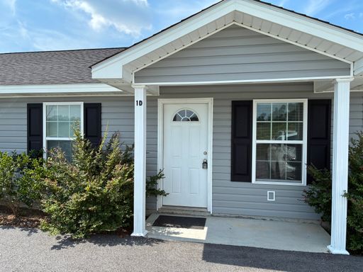 145 Pineview 1D