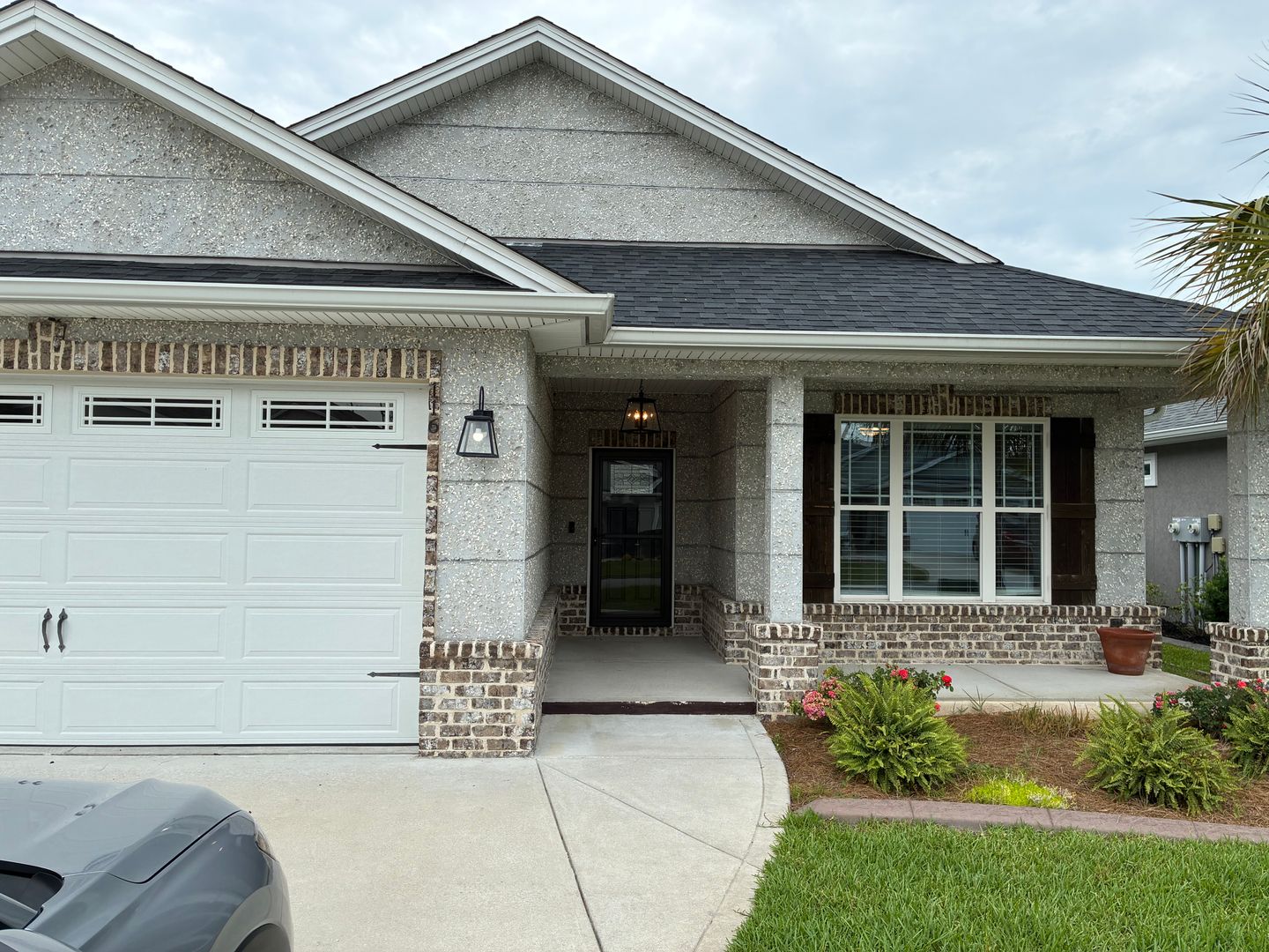 Kingsland House: 116 Ryan Nicholas Dr