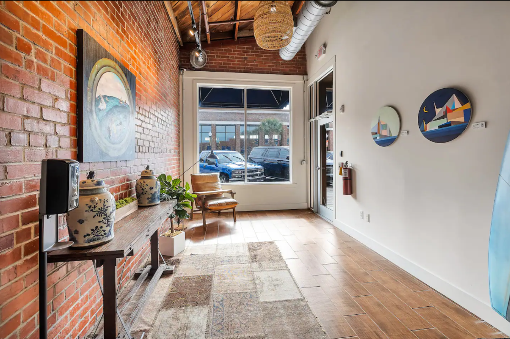 Brunswick Apartment: 207 Gloucester Street
