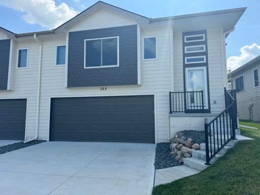 Luxury Bennington Townhome Ready For Move In
