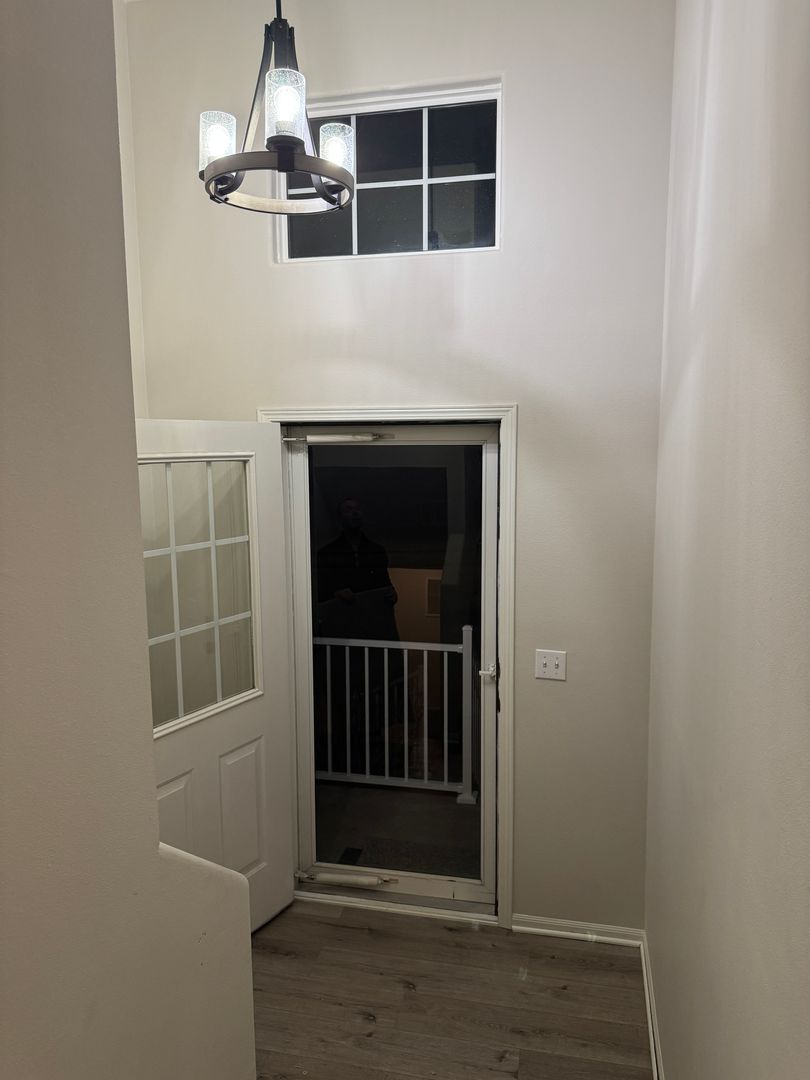 Omaha House: 3014 N 150th St