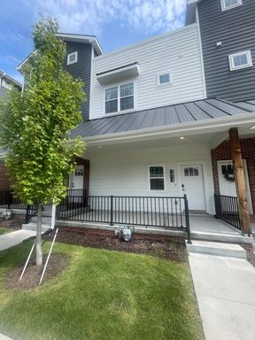 Townhome For Rent! – photo 1