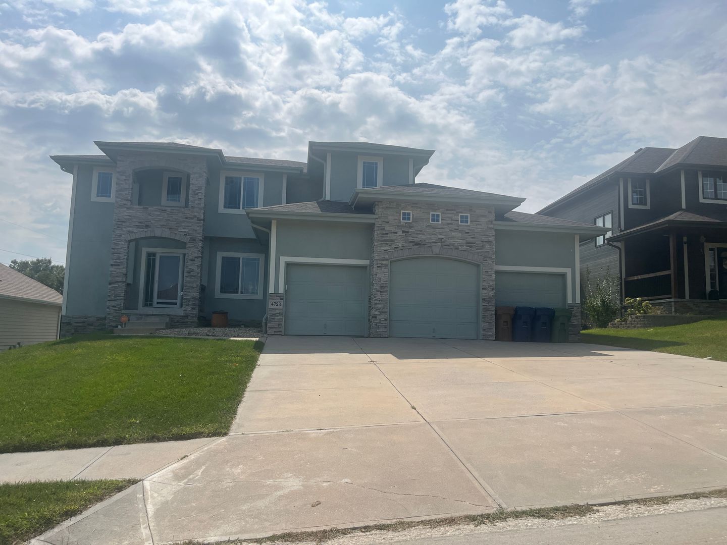 Papillion House: 4723 Ponderosa Dr