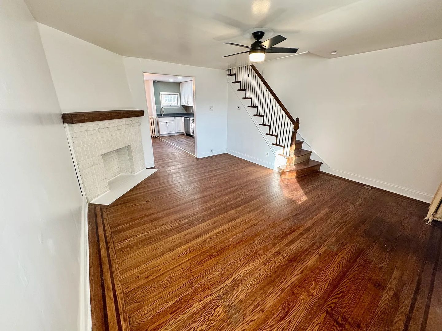 Upper Darby House: 7111 Greenwood Ave