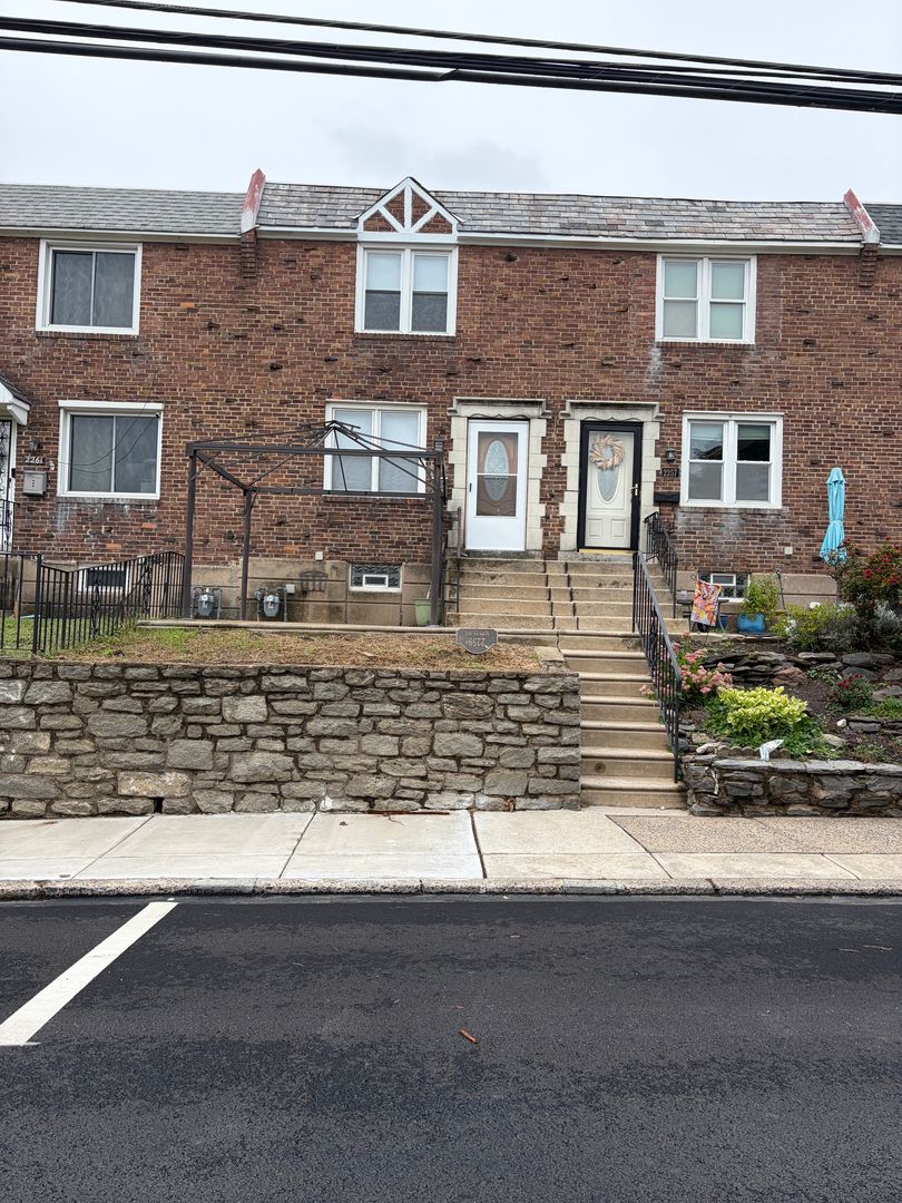Upper Darby House: 2259 Dermond Avenue - 1