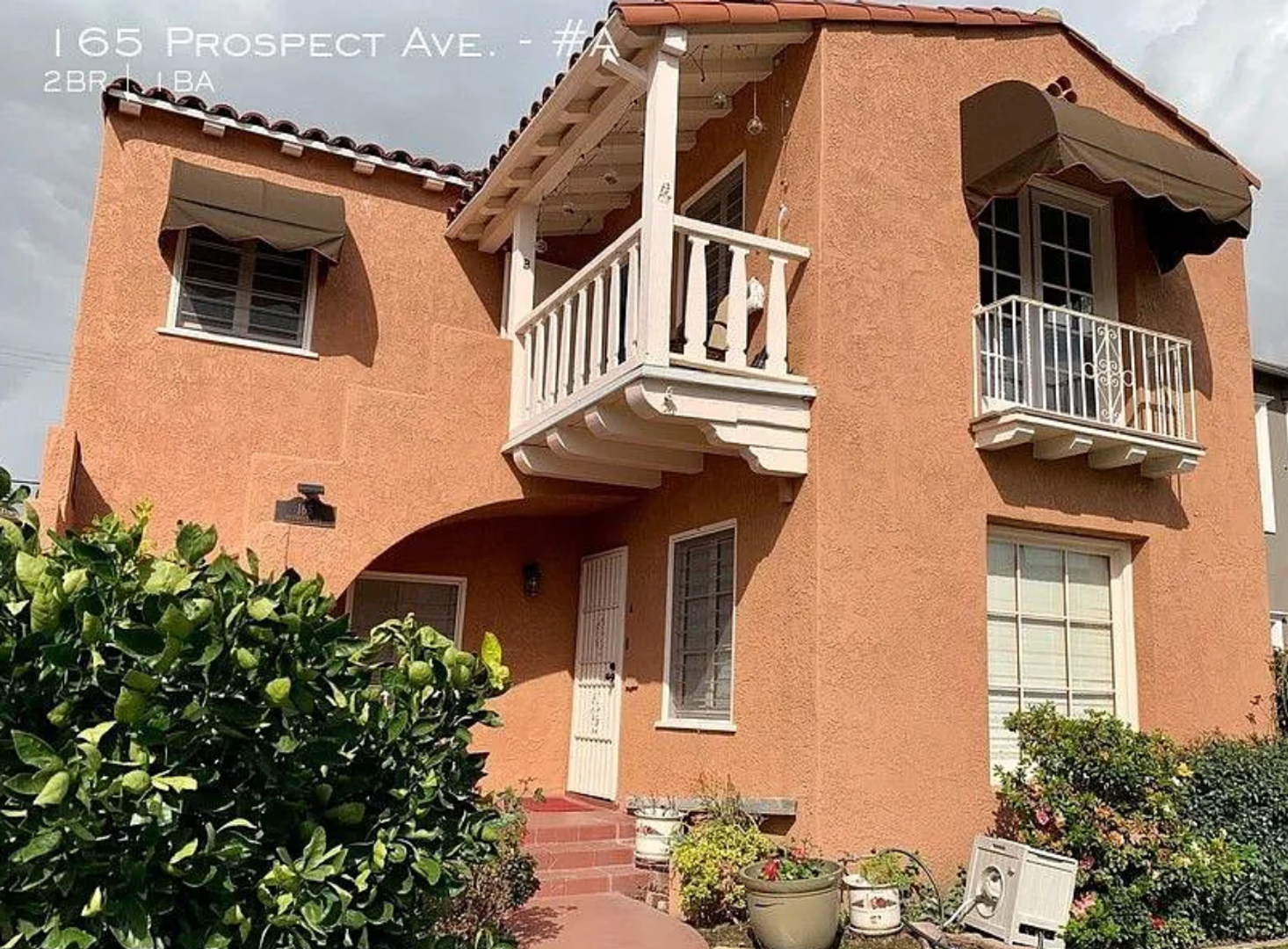 Long Beach Apartment: 165 Prospect Avenue