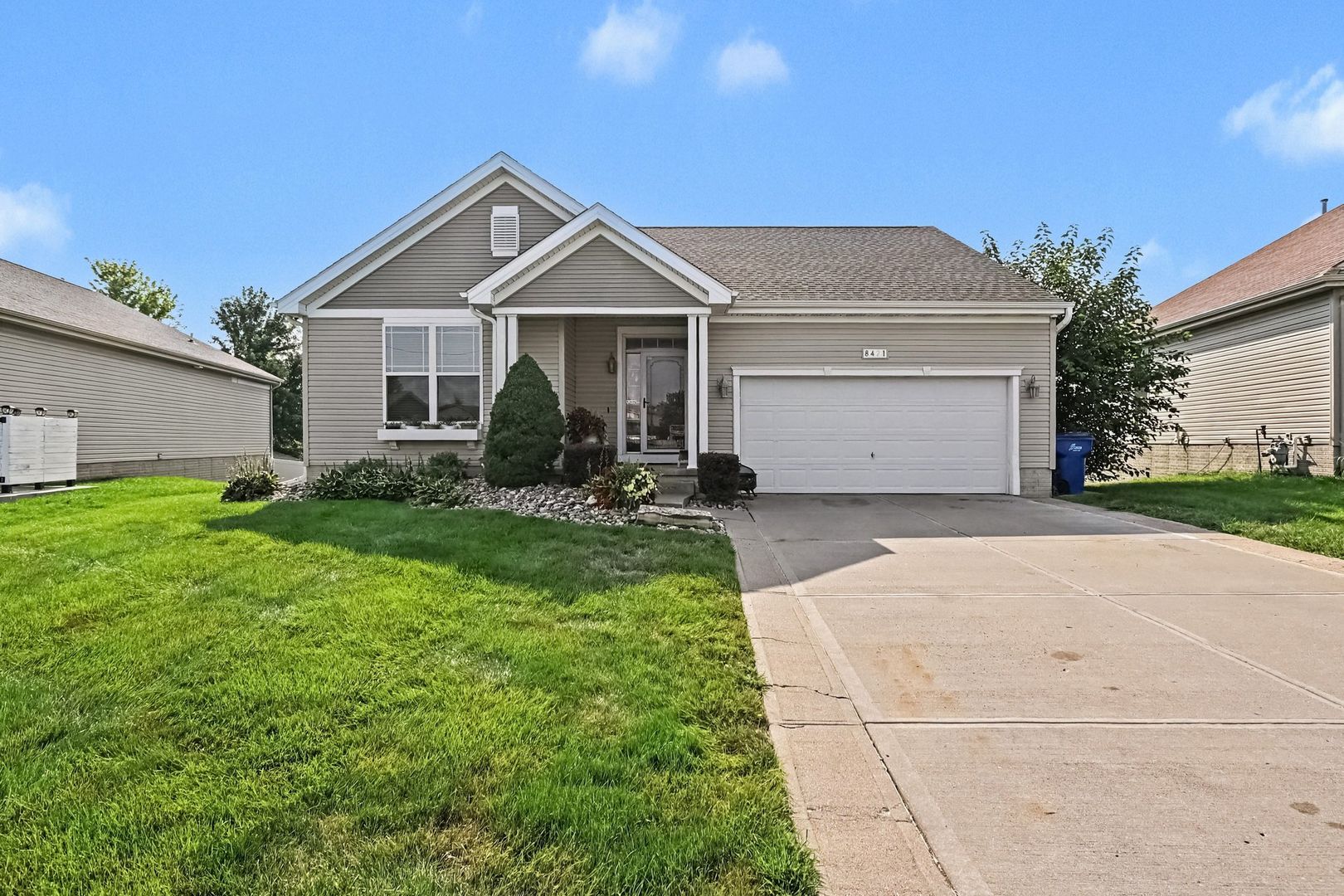 Omaha House: 8421 South 164th Street