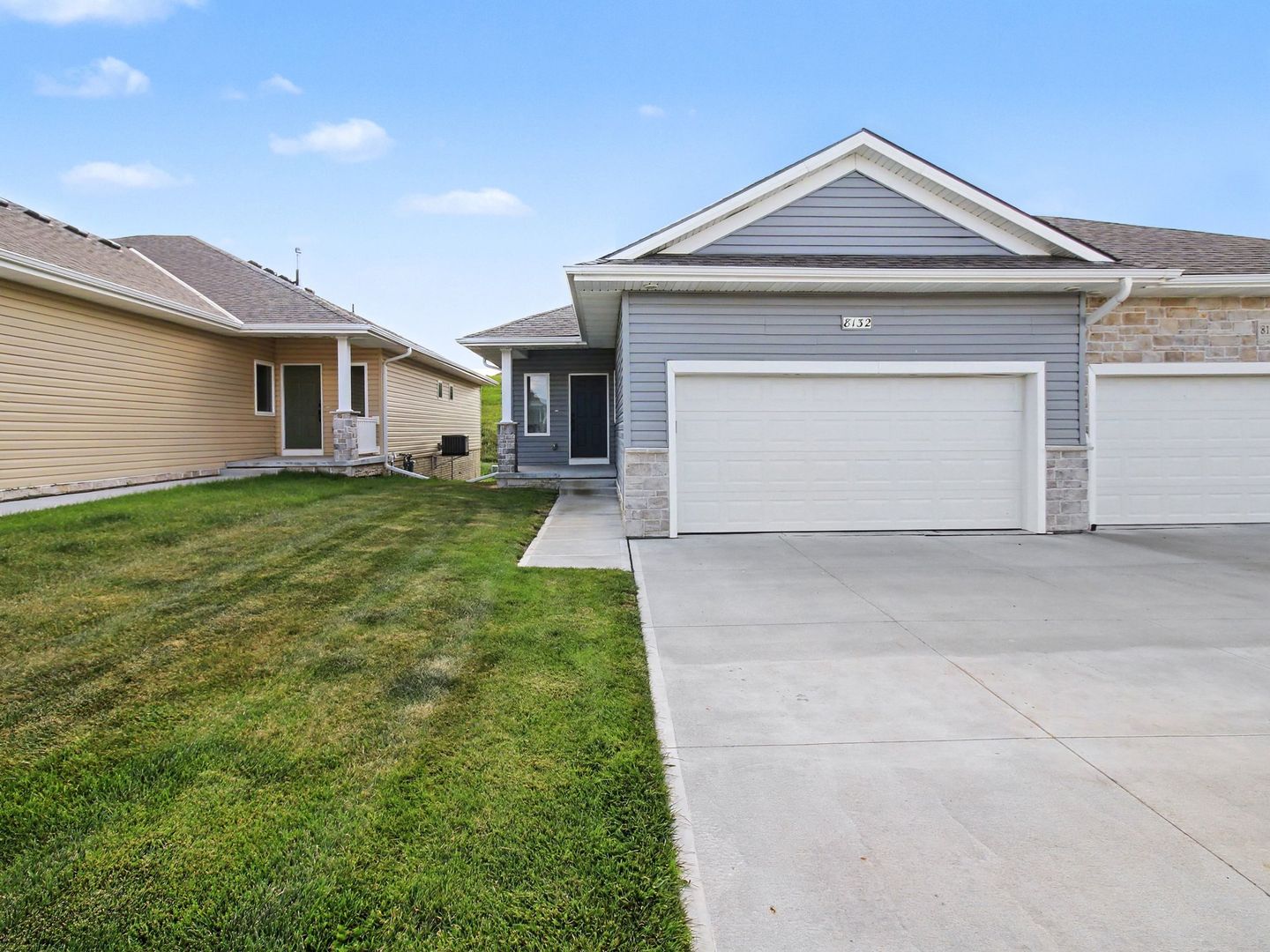 Omaha House: 8132 S 178th Street