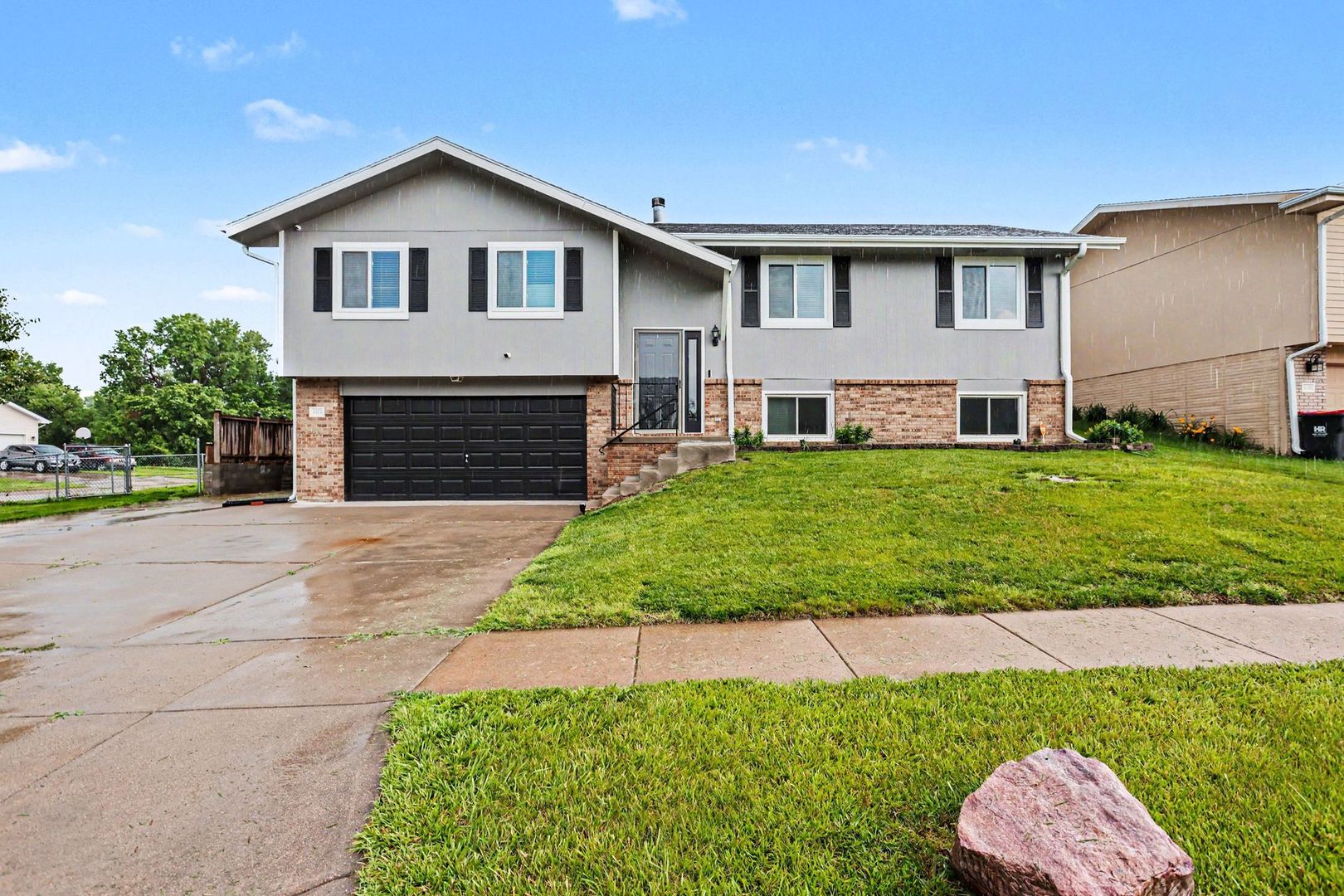 Lincoln House: 5301 West Olympic Circle