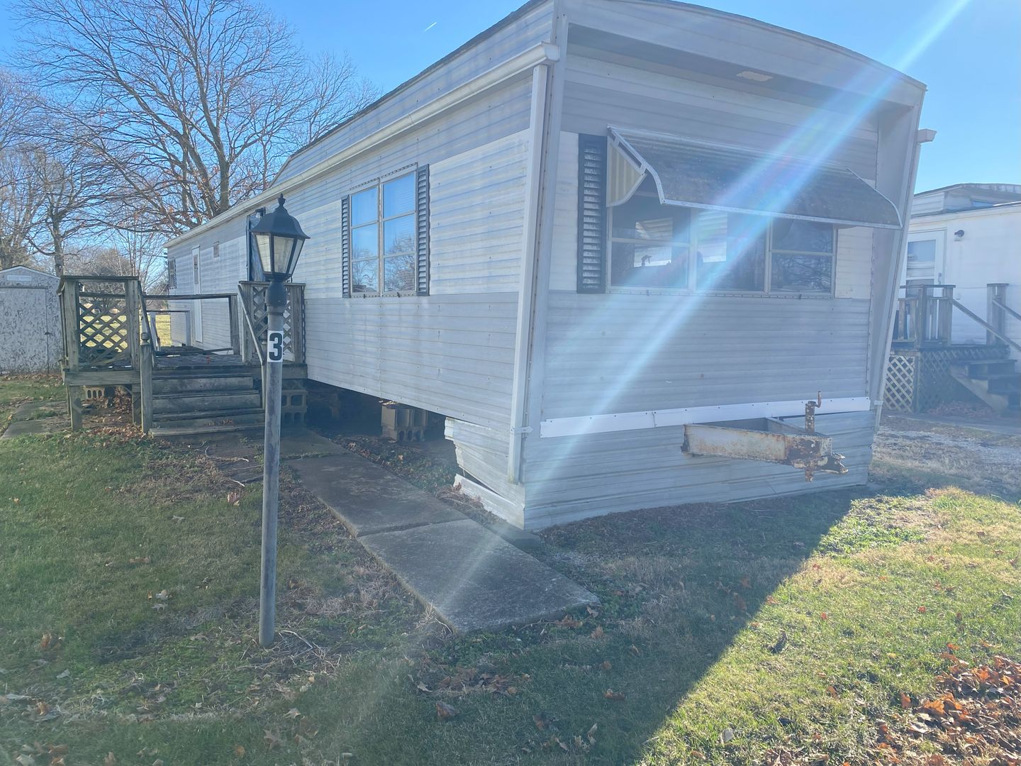 Toulon Apartment: 524 E Jefferson