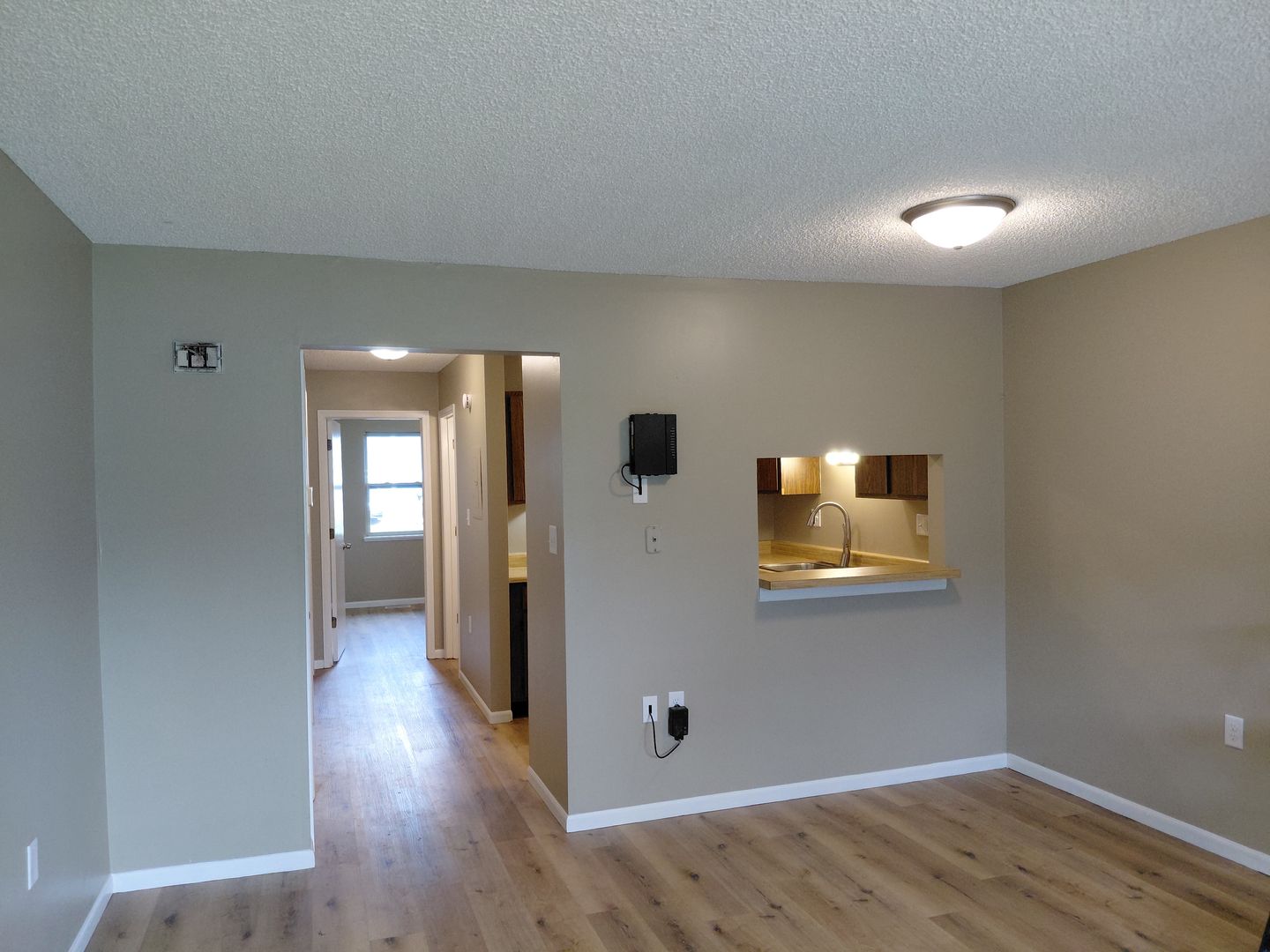 Rossville Apartment: Griswold 601/603