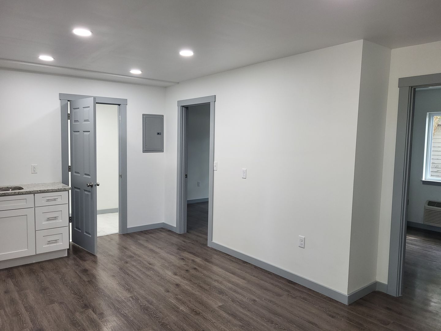 Wamego Apartment: 703 Ash Street