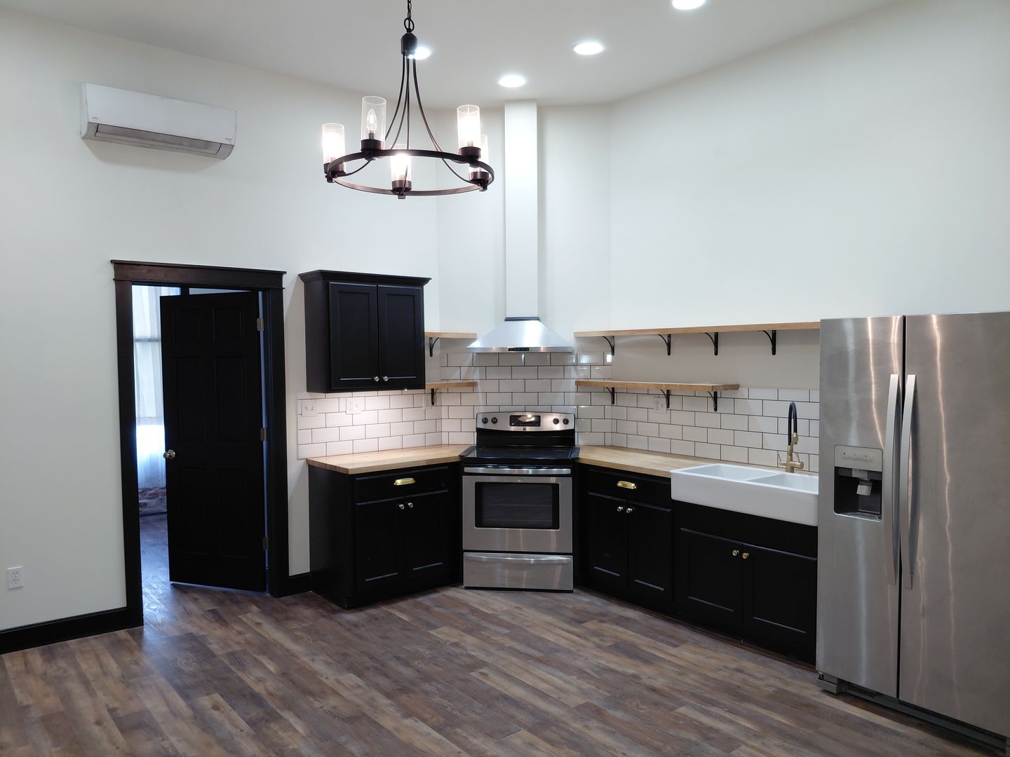 St. Marys Apartment: 608 West Bertrand