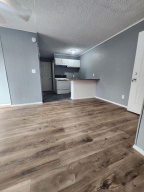 1 bedroom water and trash included