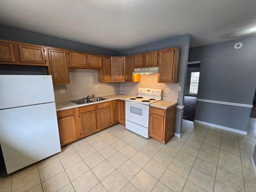 2 Bedroom, 1 Bath