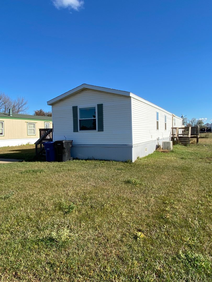 Dickinson House: 1357 5th Ave SE