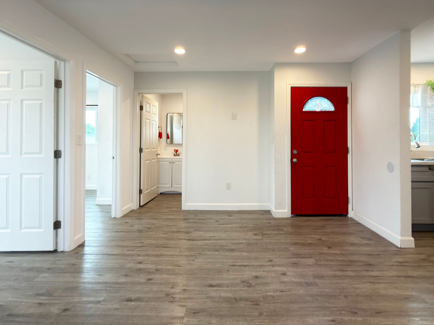 Long Beach Apartment: 2235 Locust Ave