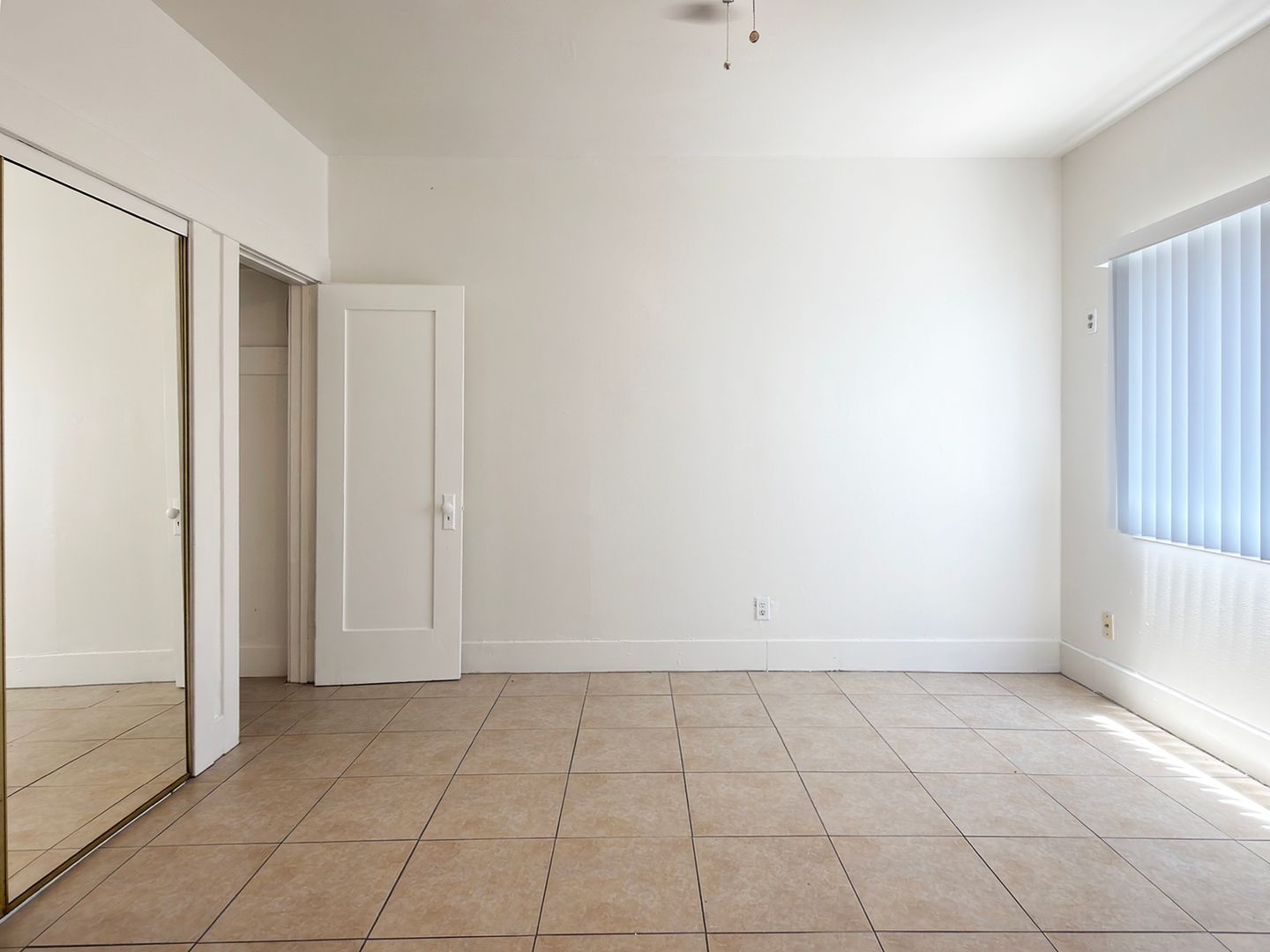 Long Beach Apartment: 227 Lime Ave
