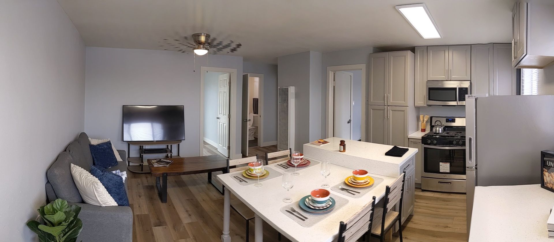 Long Beach Apartment: 1027 E. Hill St