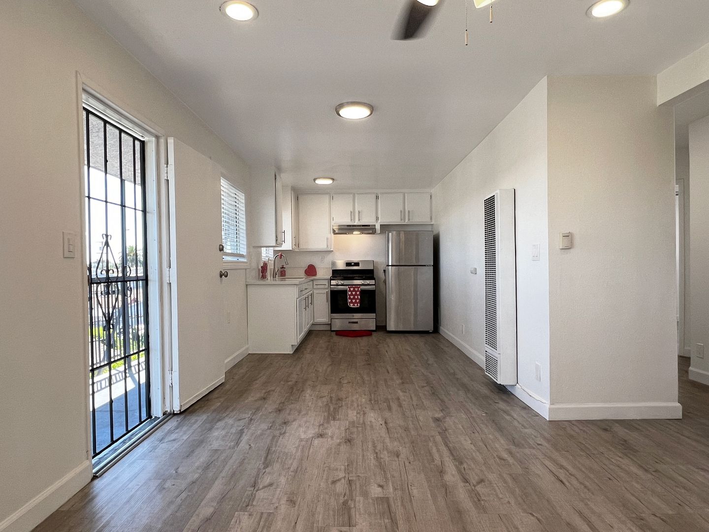 Long Beach Condo: 2226 Lewis Ave
