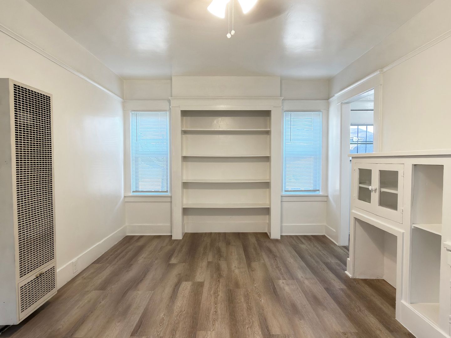 Long Beach Apartment: 1360 Euclid Ave