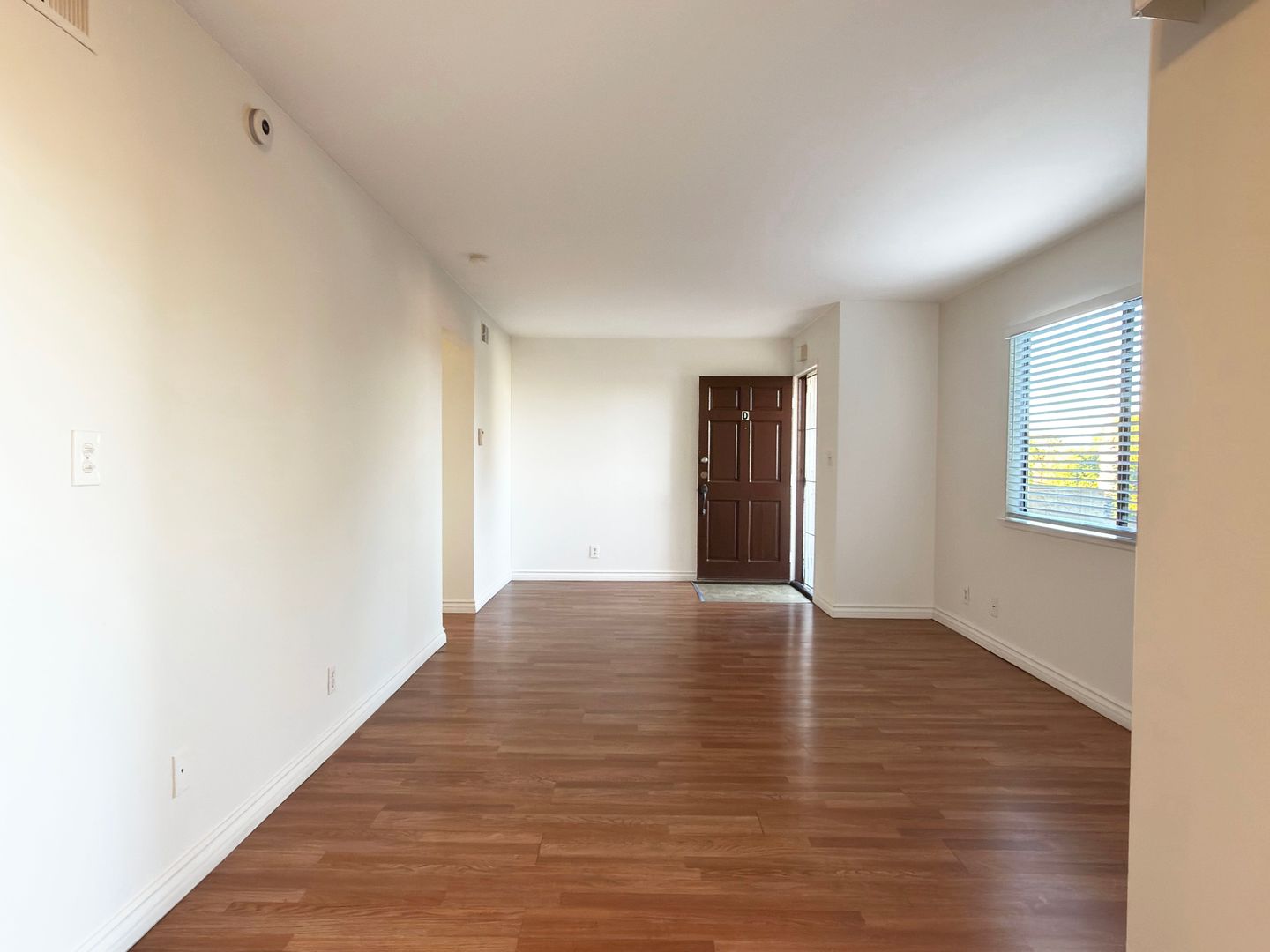Long Beach Condo: 4029 E 7th St #D