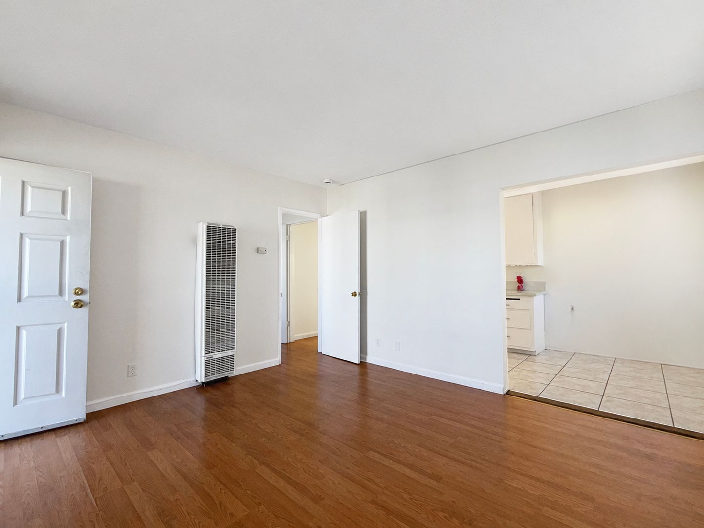 Long Beach Apartment: 345 E Louise Street