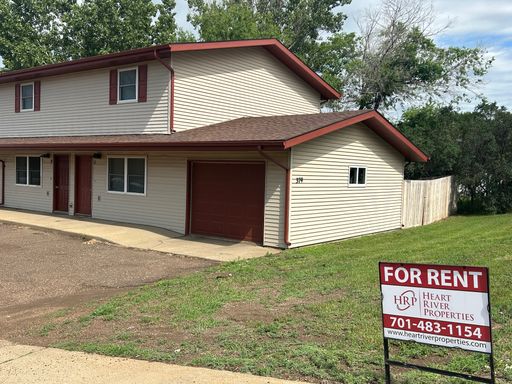 Newly updated!! 2 bedroom, 1 bath townhouse – photo 1