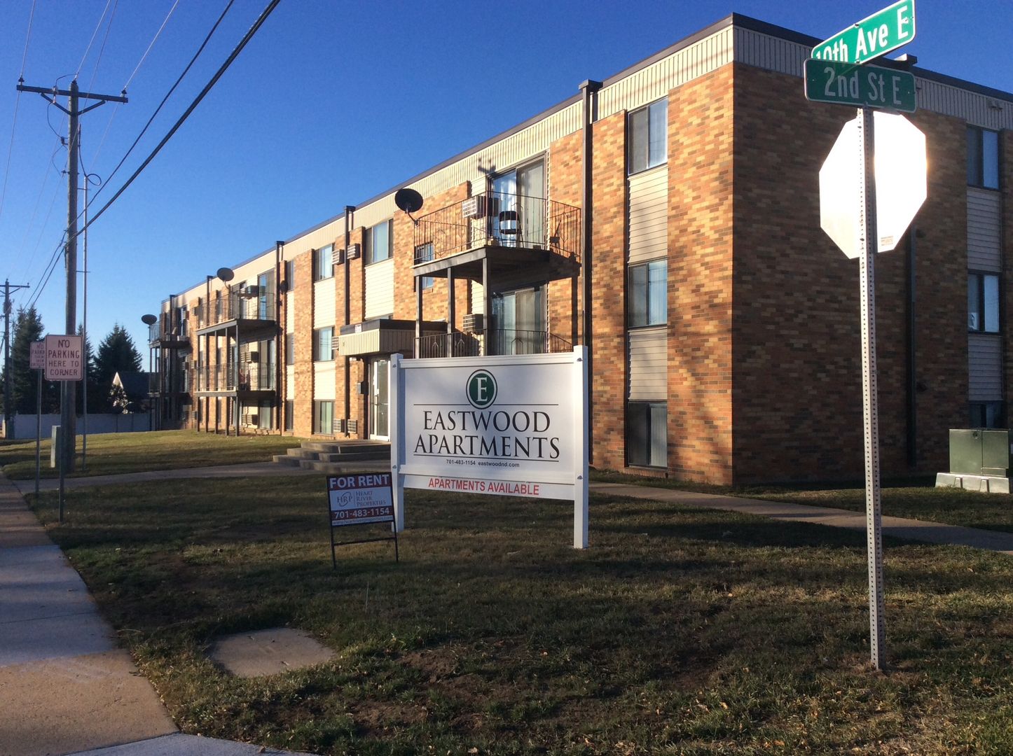 Dickinson Apartment: 177 10th Avenue East