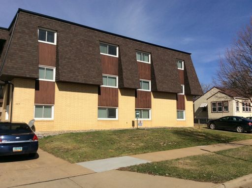 2 bedroom, 1 bath apartment