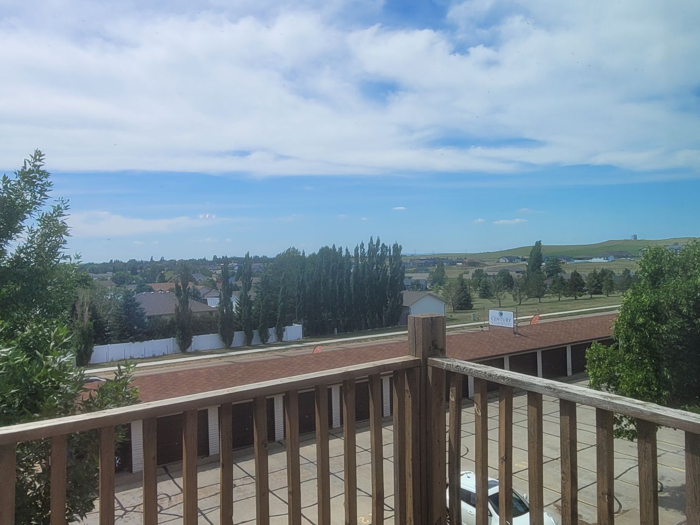 Dickinson Apartment: 1156 21st St West