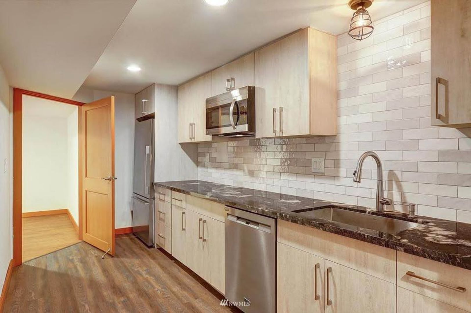 Seattle Apartment: 10015 31st Ave NE